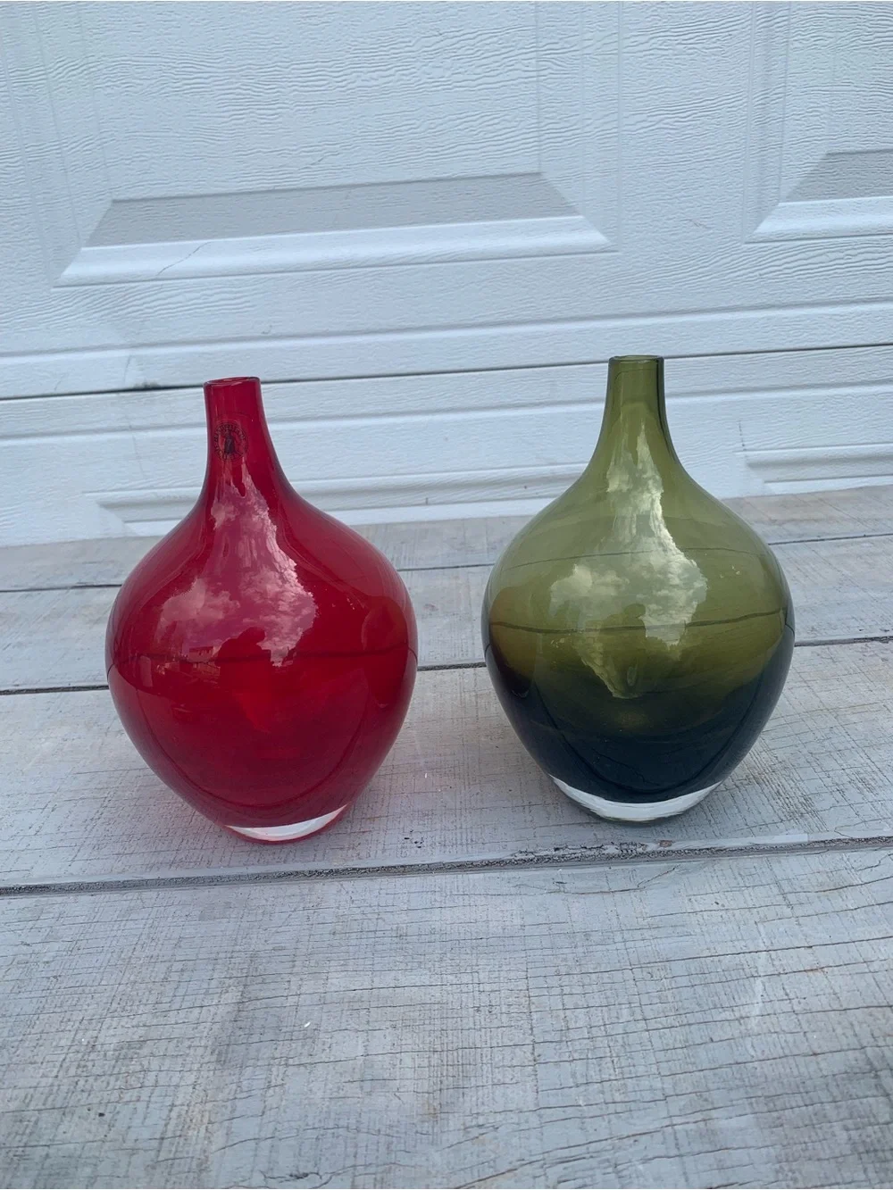 Red & Olive Green Art Glass Salong Vase Hand Blown J Jelinek Retired Style pair